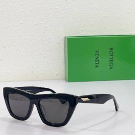 Picture of Bottega Veneta Sunglasses _SKUfw41175041fw